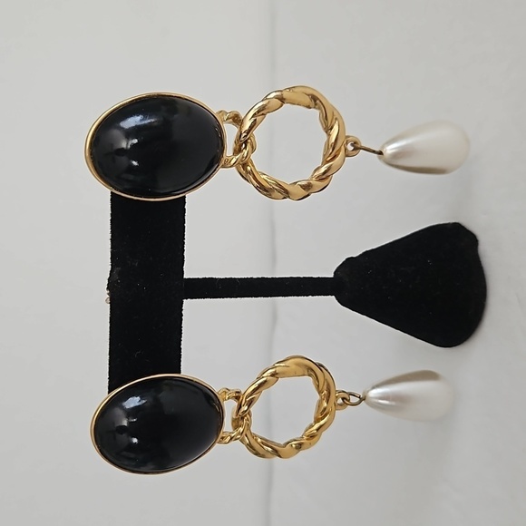 Jewelry - Vintage Black Stone, Faux Pearl & Goldtone Drop Pierced Earrings